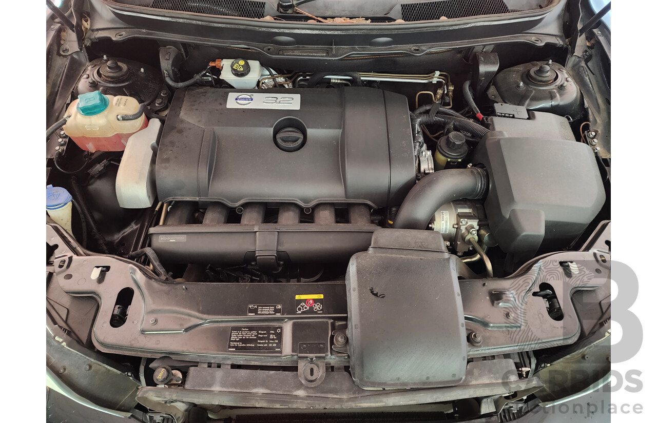 11/2011 Volvo Xc90 3.2 R-DESIGN AWD MY11 4D Wagon Black 3.2L