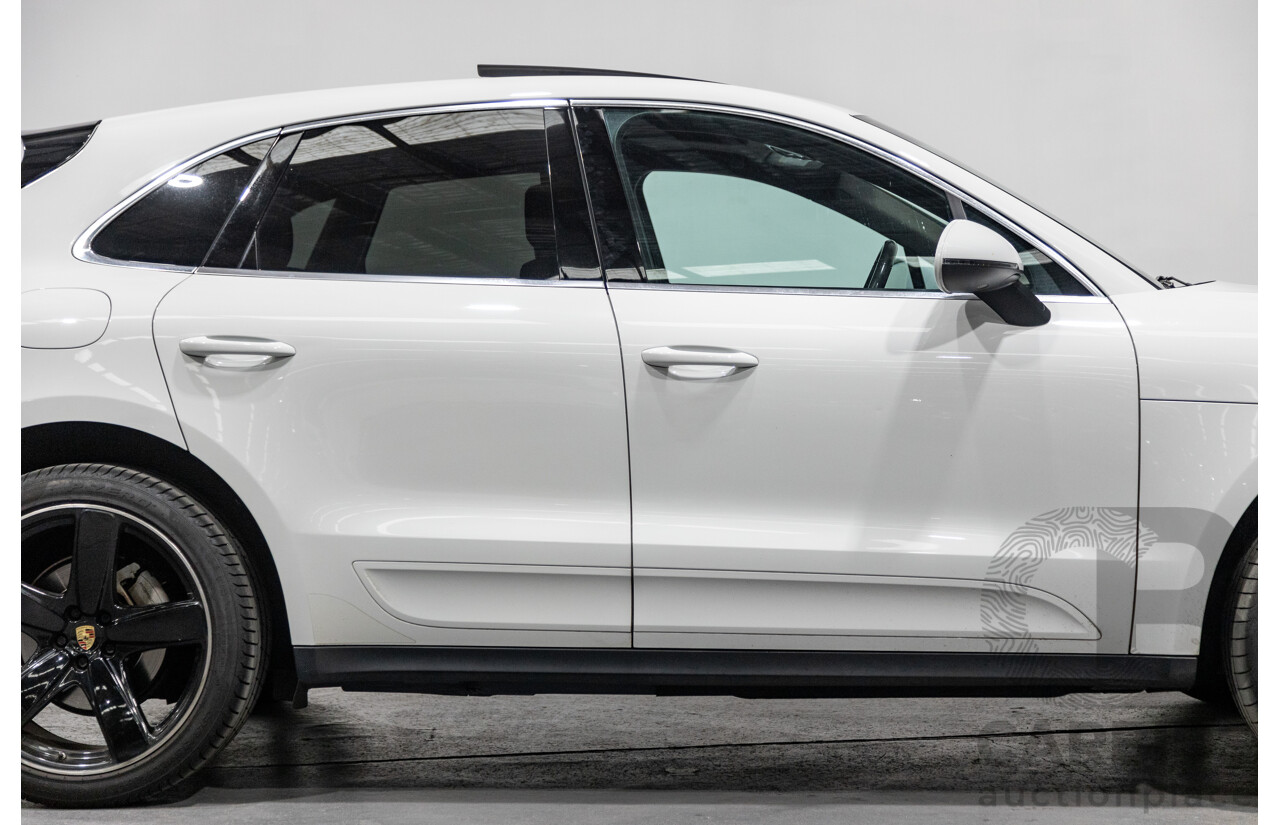 9/2015 Porsche Macan S Diesel (AWD) MY15 4d Wagon White Turbo Diesel V6 3.0L