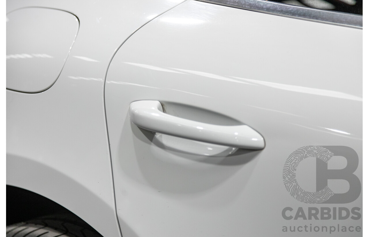 9/2015 Porsche Macan S Diesel (AWD) MY15 4d Wagon White Turbo Diesel V6 3.0L