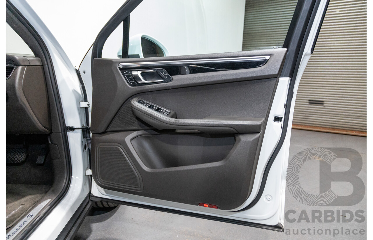 9/2015 Porsche Macan S Diesel (AWD) MY15 4d Wagon White Turbo Diesel V6 3.0L