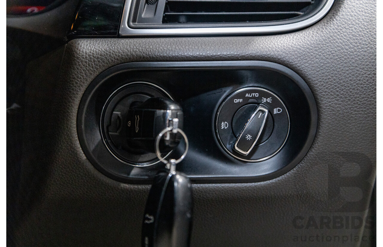 9/2015 Porsche Macan S Diesel (AWD) MY15 4d Wagon White Turbo Diesel V6 3.0L