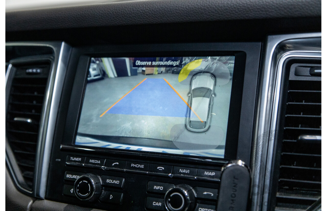 9/2015 Porsche Macan S Diesel (AWD) MY15 4d Wagon White Turbo Diesel V6 3.0L