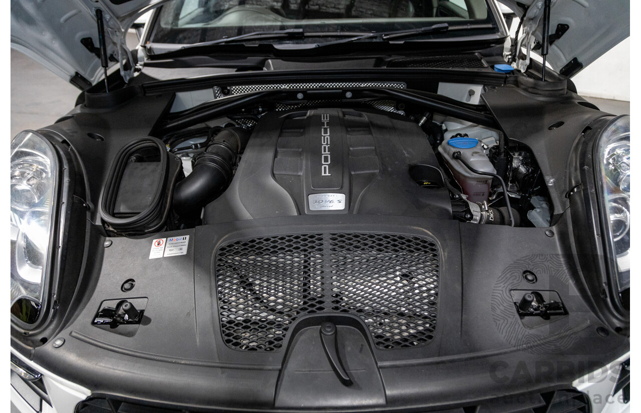 9/2015 Porsche Macan S Diesel (AWD) MY15 4d Wagon White Turbo Diesel V6 3.0L