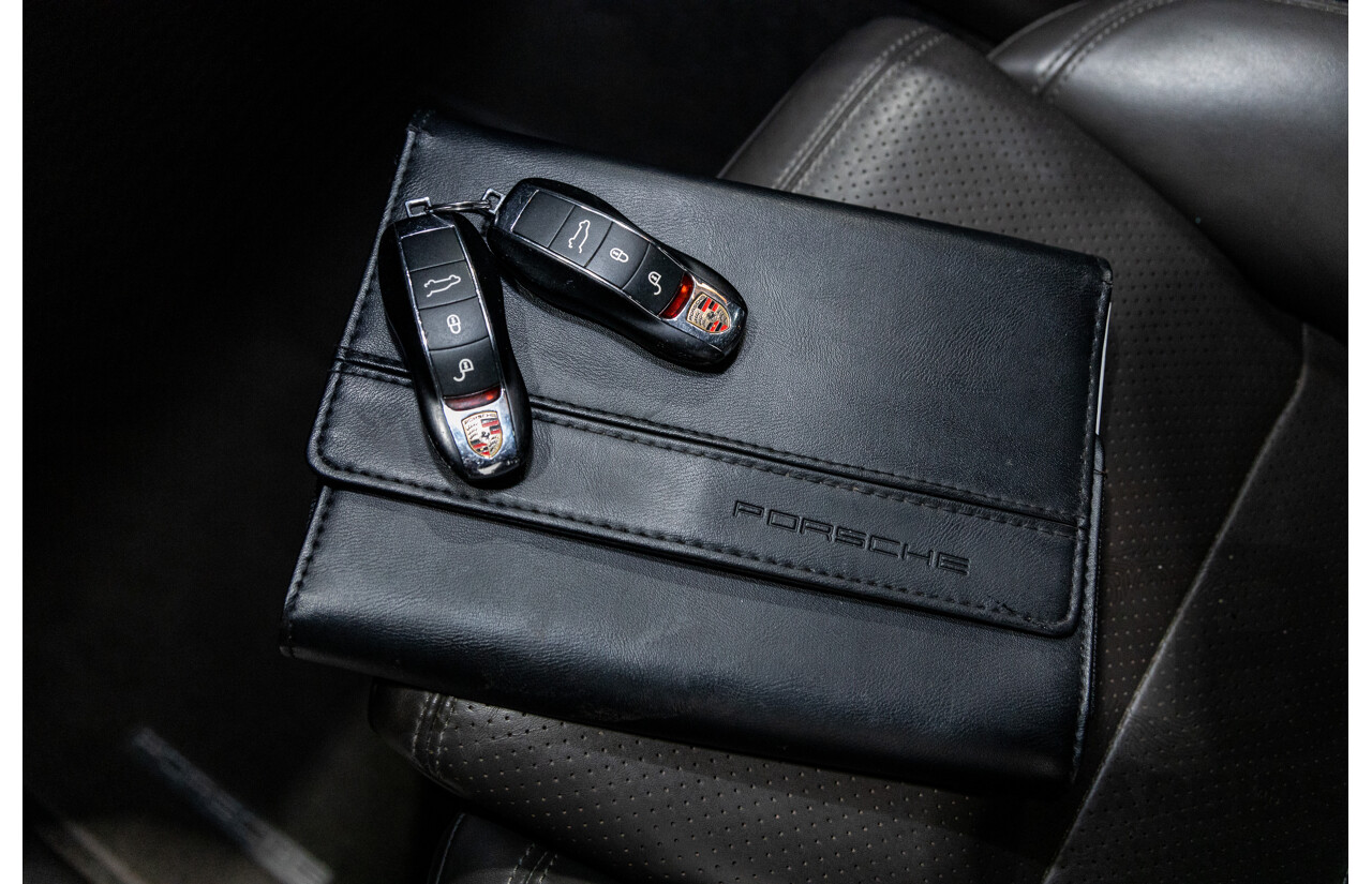 9/2015 Porsche Macan S Diesel (AWD) MY15 4d Wagon White Turbo Diesel V6 3.0L