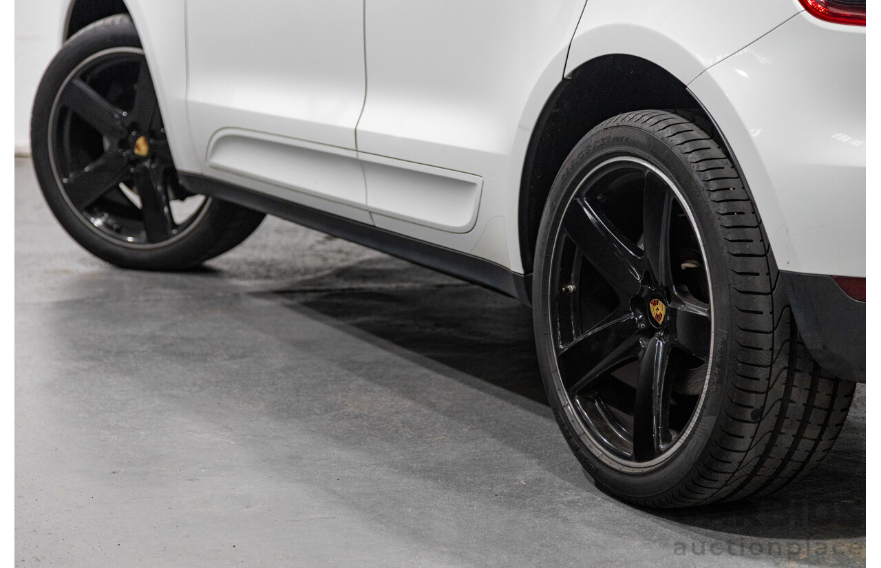 9/2015 Porsche Macan S Diesel (AWD) MY15 4d Wagon White Turbo Diesel V6 3.0L