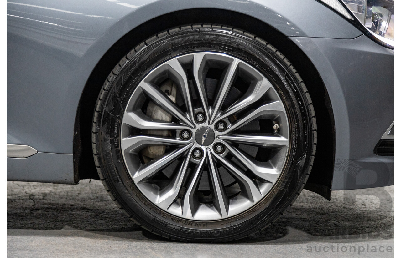 5/2015 Hyundai Genesis DH 4d Sedan Metallic Grey V6 3.8L