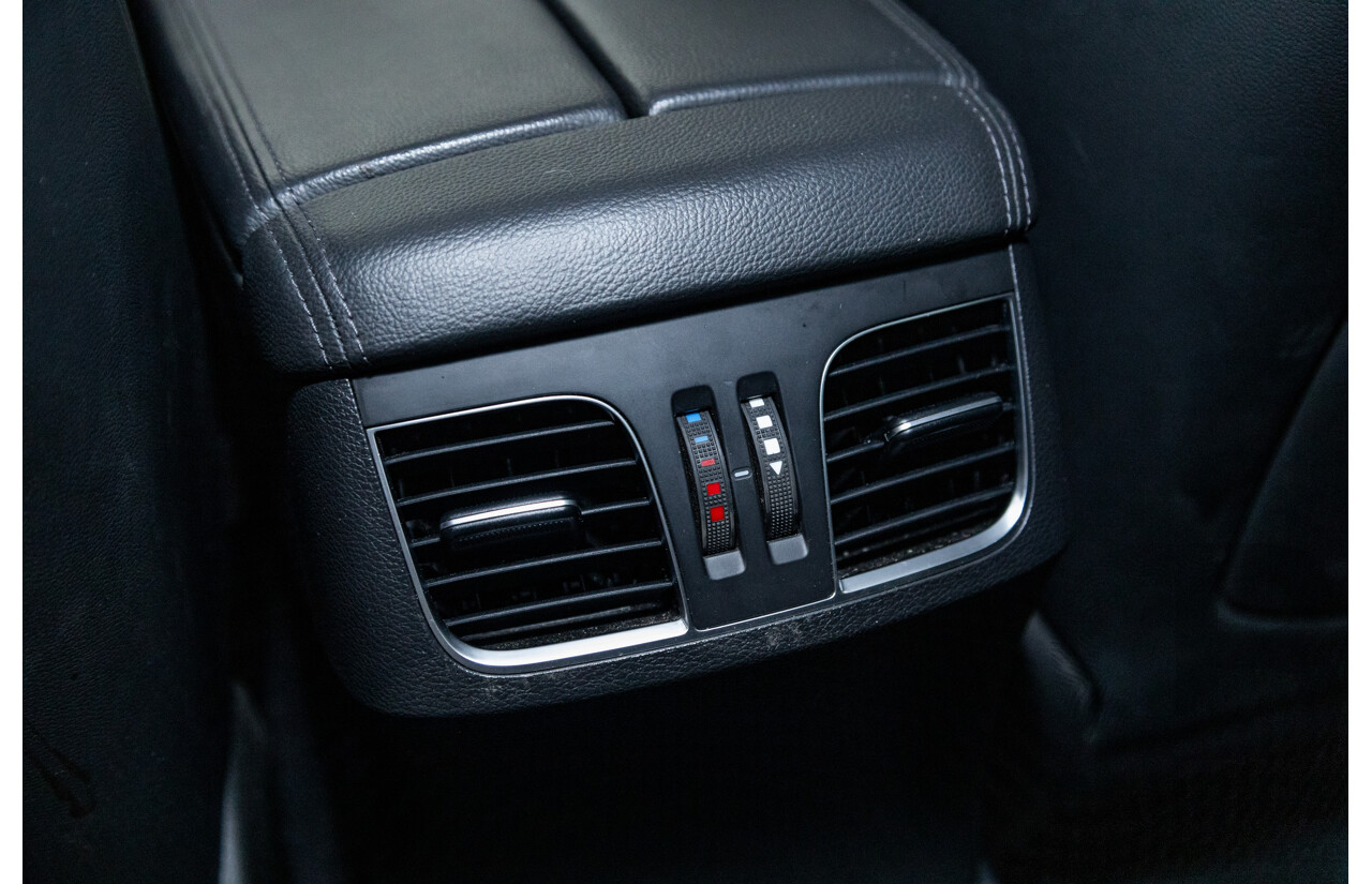 5/2015 Hyundai Genesis DH 4d Sedan Metallic Grey V6 3.8L