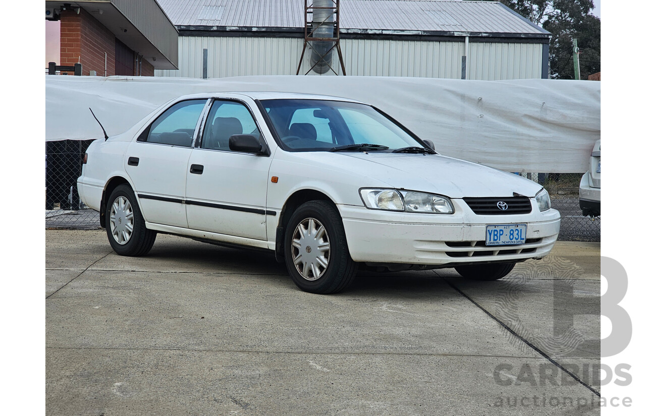3/1998 Toyota Camry CSi MCV20R 4d Sedan White 3.0L