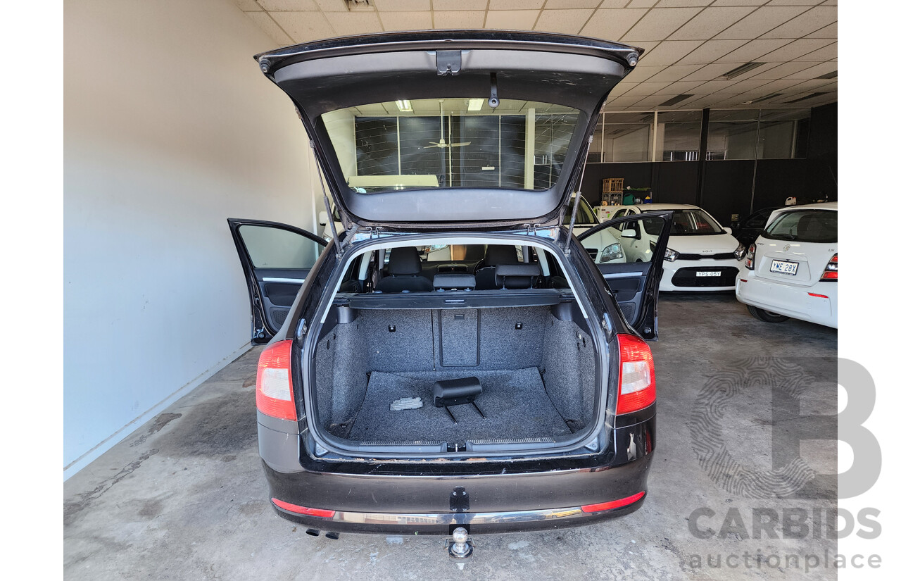 01/2011 Skoda Octavia 1.8 TSI FWD 1Z MY09 4D Wagon Black 1.8L