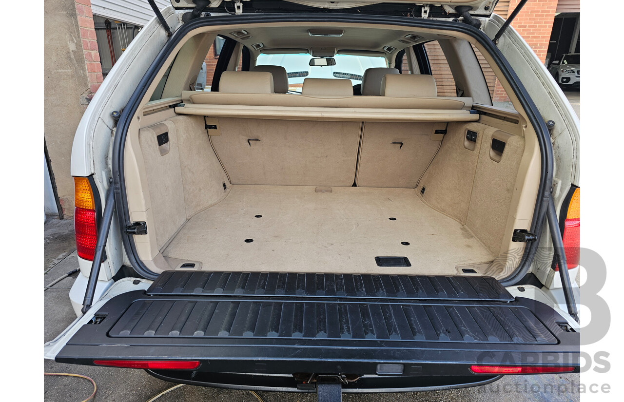 8/2003 Bmw X5 3.0d E53 4d Wagon White 2.9L