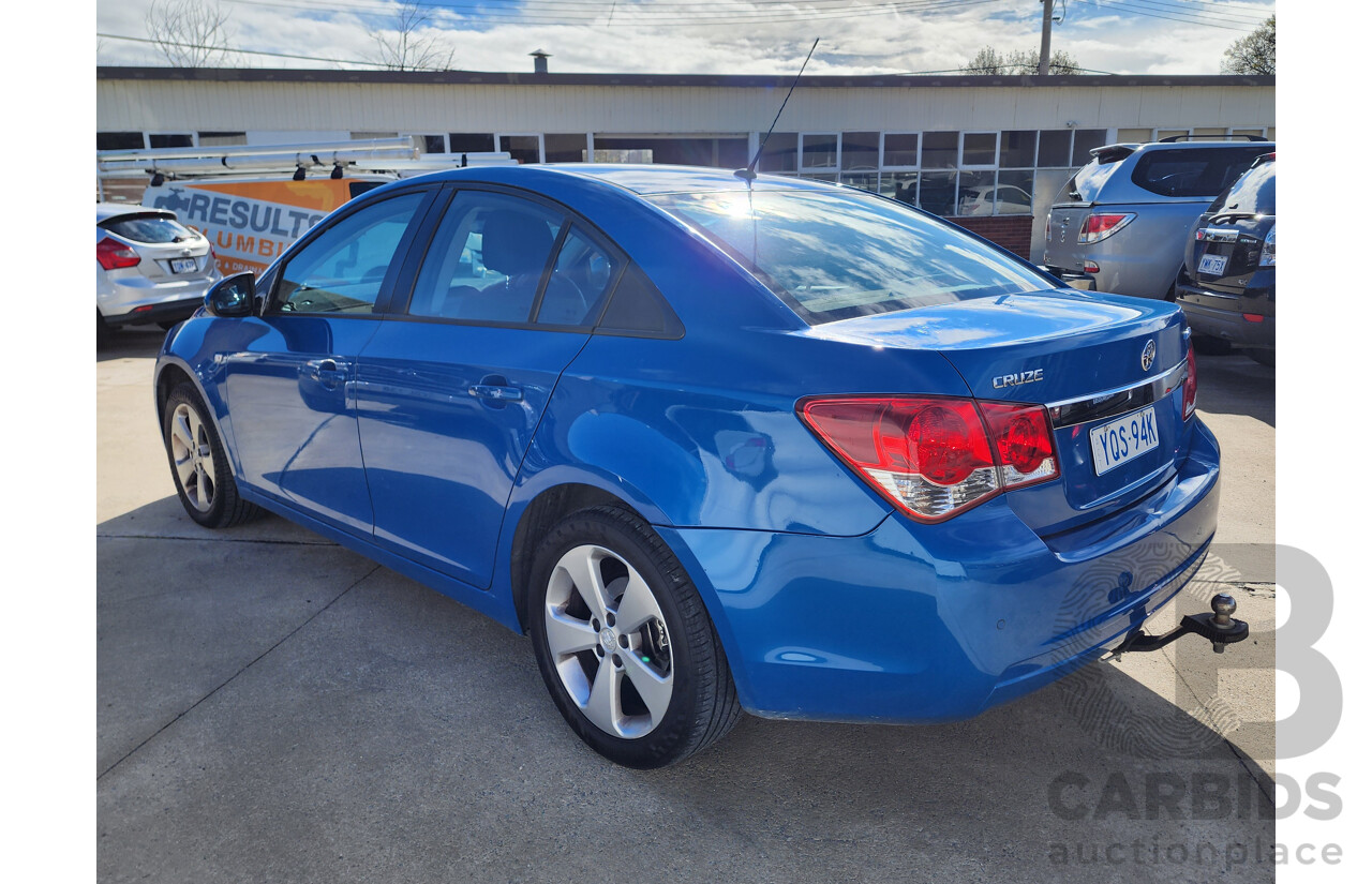 12/2013 Holden Cruze CD FWD JH MY13 4D Sedan Blue 1.8L