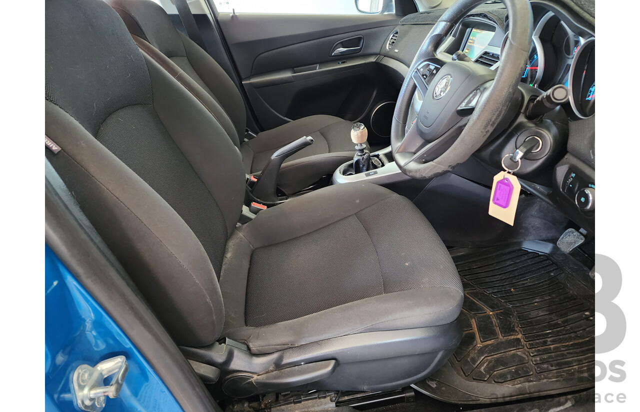 12/2013 Holden Cruze CD FWD JH MY13 4D Sedan Blue 1.8L
