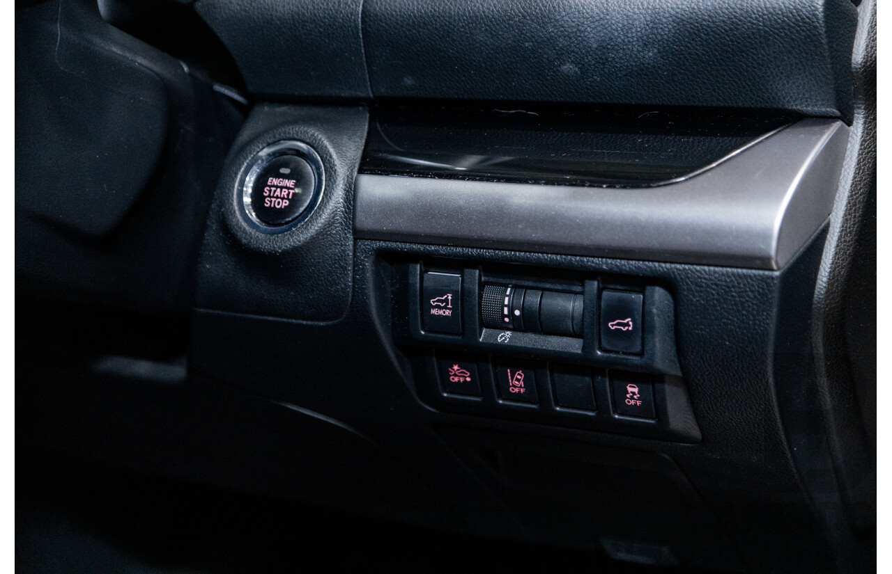 5/2015 Subaru Outback 3.6R Premium MY15 (AWD) 4d Wagon Platinum Grey Metallic 3.6L