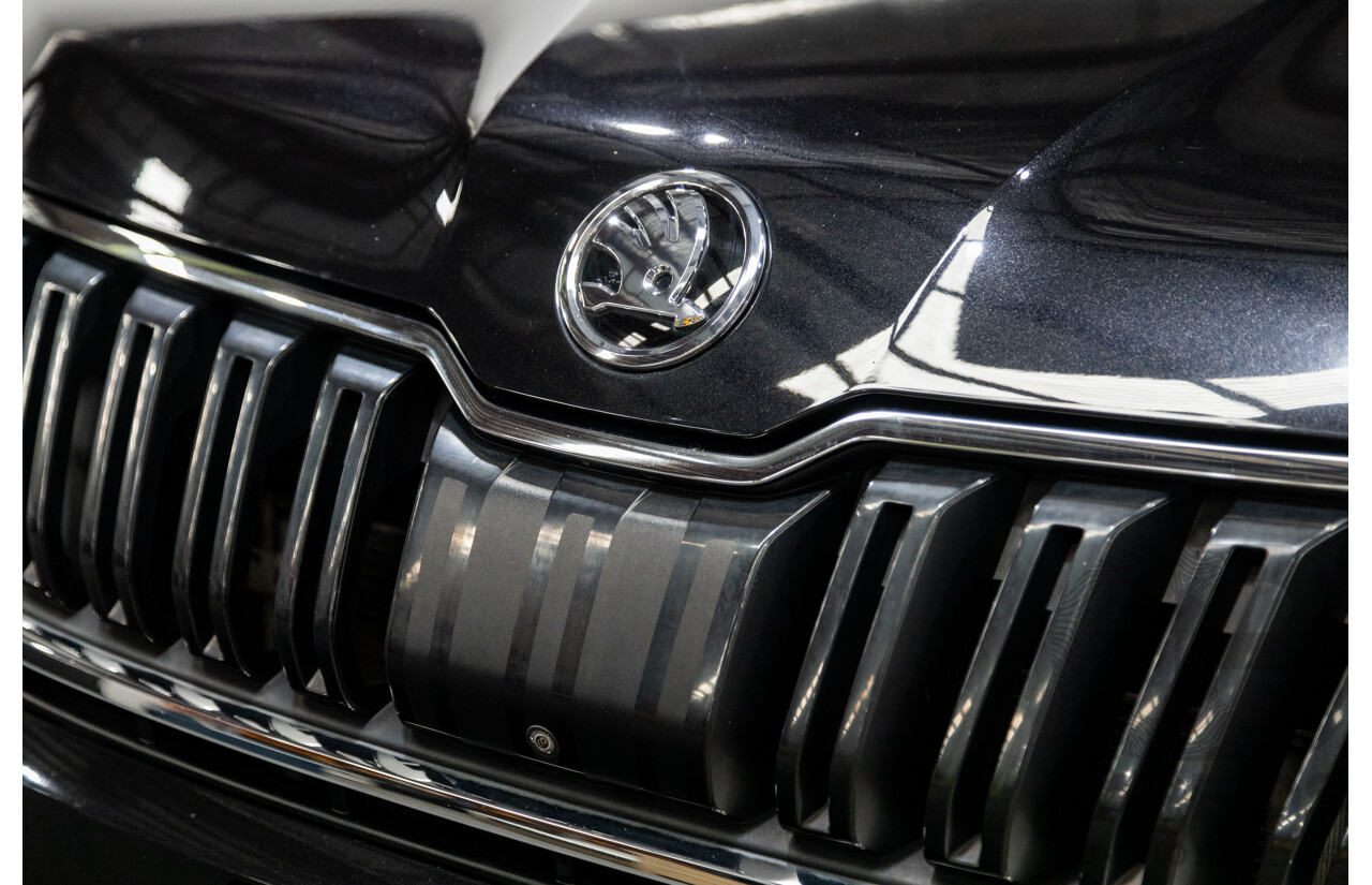 01/2018 Skoda Kodiaq 132TSI (4x4) NS MY18 4d Wagon Black Magic Pearl Turbo 2.0L - 7 Seater