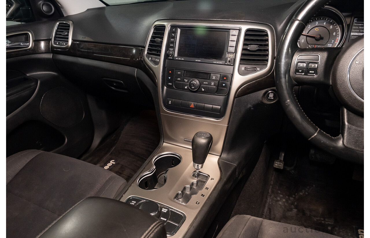 2/2011 Jeep Grand Cherokee Laredo (4x4) WK 4d Wagon Green V6 3.6L