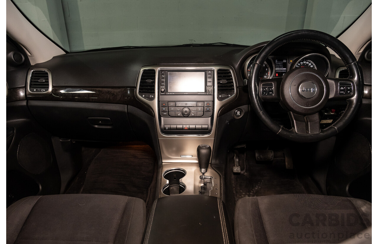 2/2011 Jeep Grand Cherokee Laredo (4x4) WK 4d Wagon Green V6 3.6L