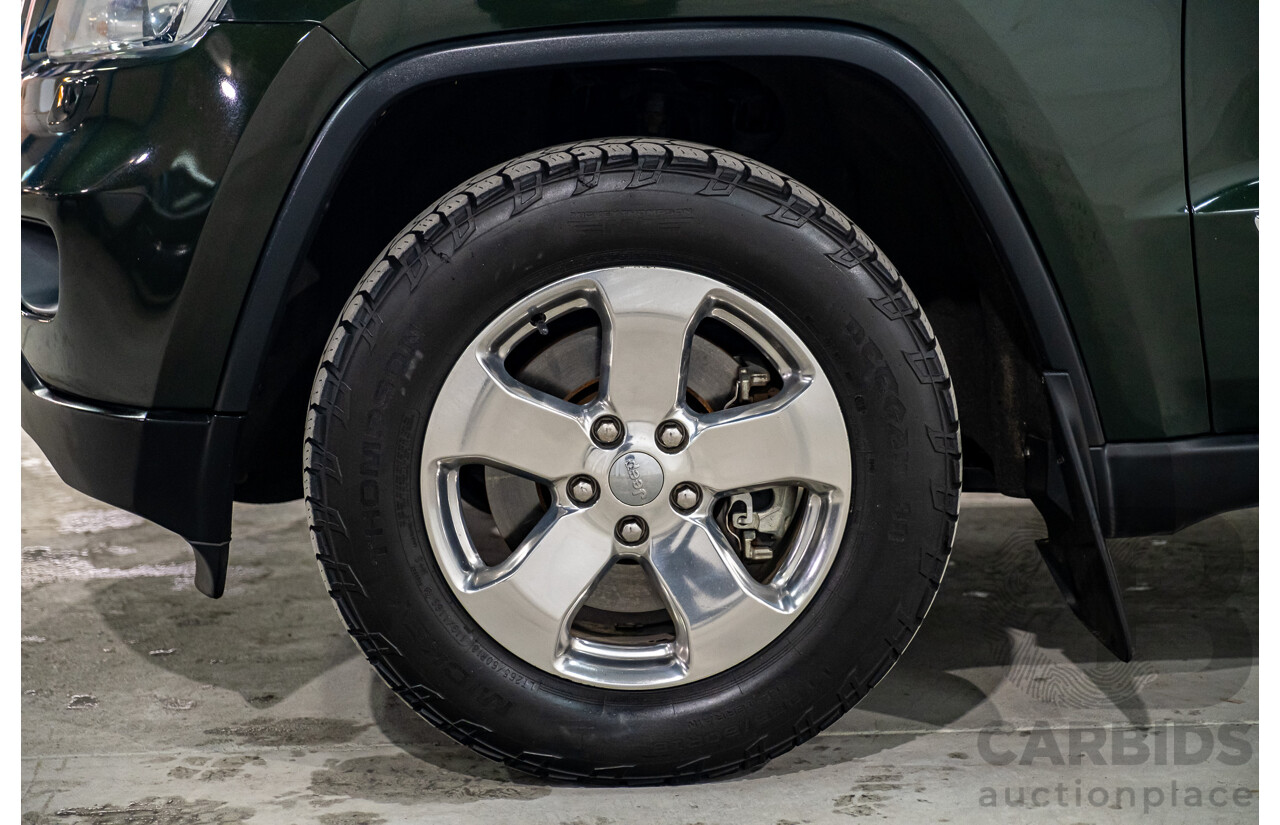 2/2011 Jeep Grand Cherokee Laredo (4x4) WK 4d Wagon Green V6 3.6L