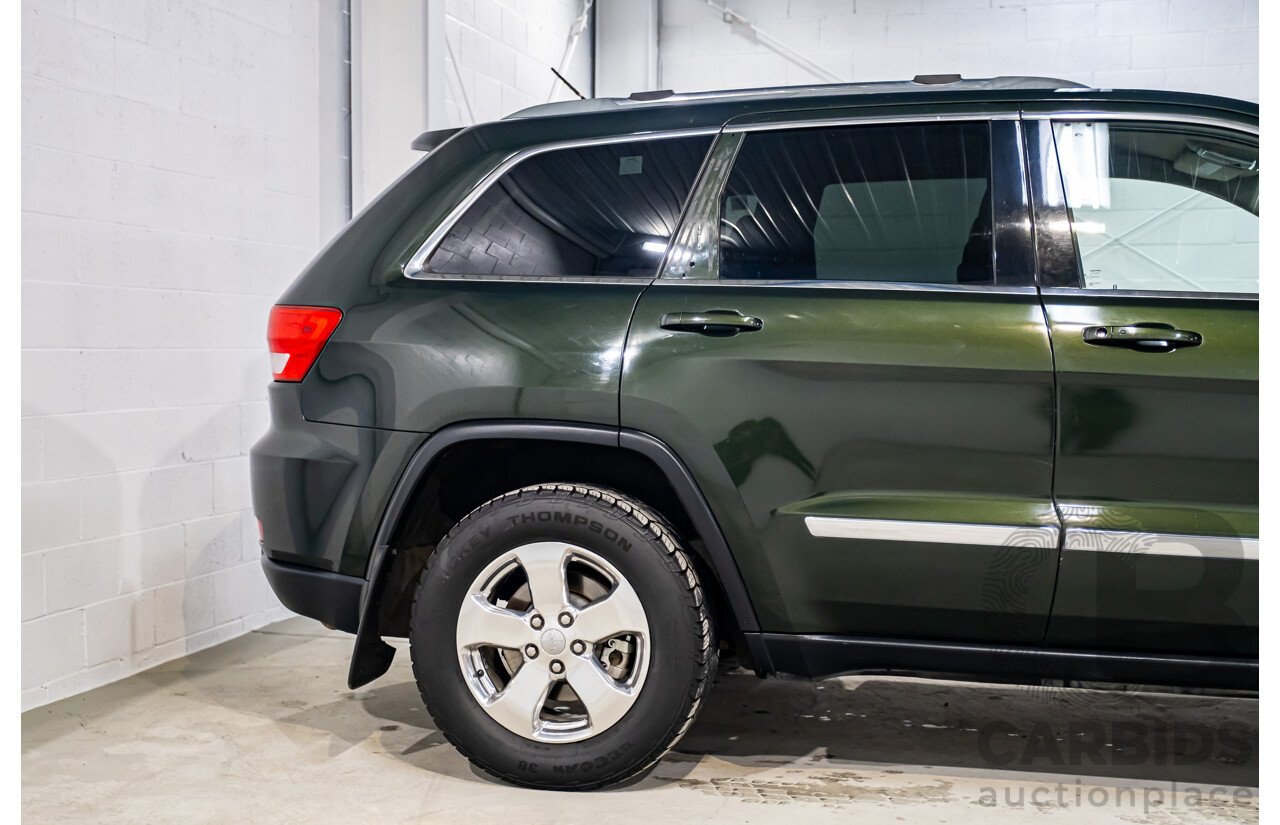 2/2011 Jeep Grand Cherokee Laredo (4x4) WK 4d Wagon Green V6 3.6L