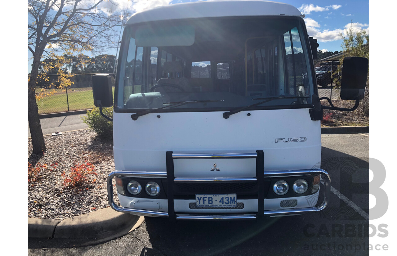 10/2007 Mitsubishi Rosa BE649 Turbo Diesel 3.9L 25 Seater Bus with Braun Vista Commercial Wheelchair Lift