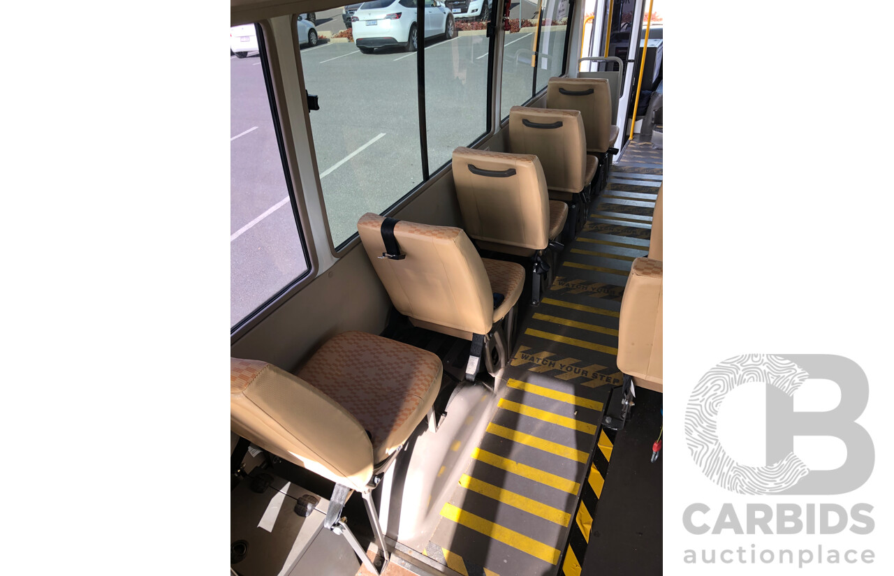 10/2007 Mitsubishi Rosa BE649 Turbo Diesel 3.9L 25 Seater Bus with Braun Vista Commercial Wheelchair Lift