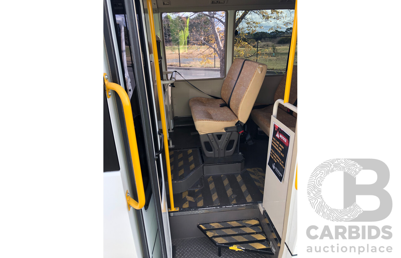 10/2007 Mitsubishi Rosa BE649 Turbo Diesel 3.9L 25 Seater Bus with Braun Vista Commercial Wheelchair Lift