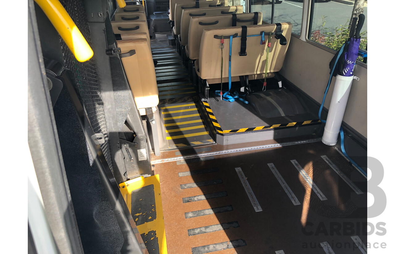 10/2007 Mitsubishi Rosa BE649 Turbo Diesel 3.9L 25 Seater Bus with Braun Vista Commercial Wheelchair Lift