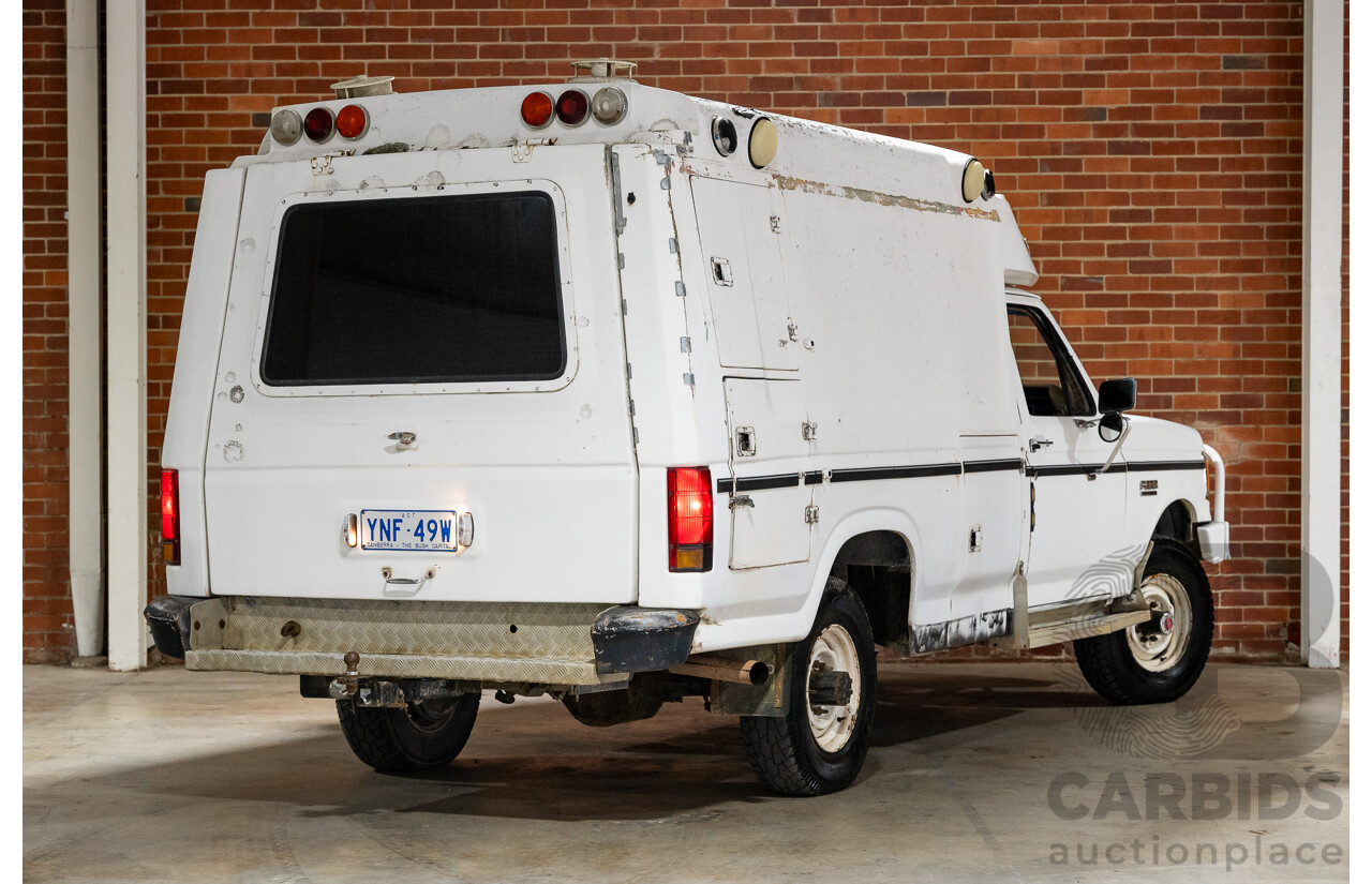 6/1991 Ford F350 Custom (4x4) 2d Ex-Ambulance White V8 5.8L