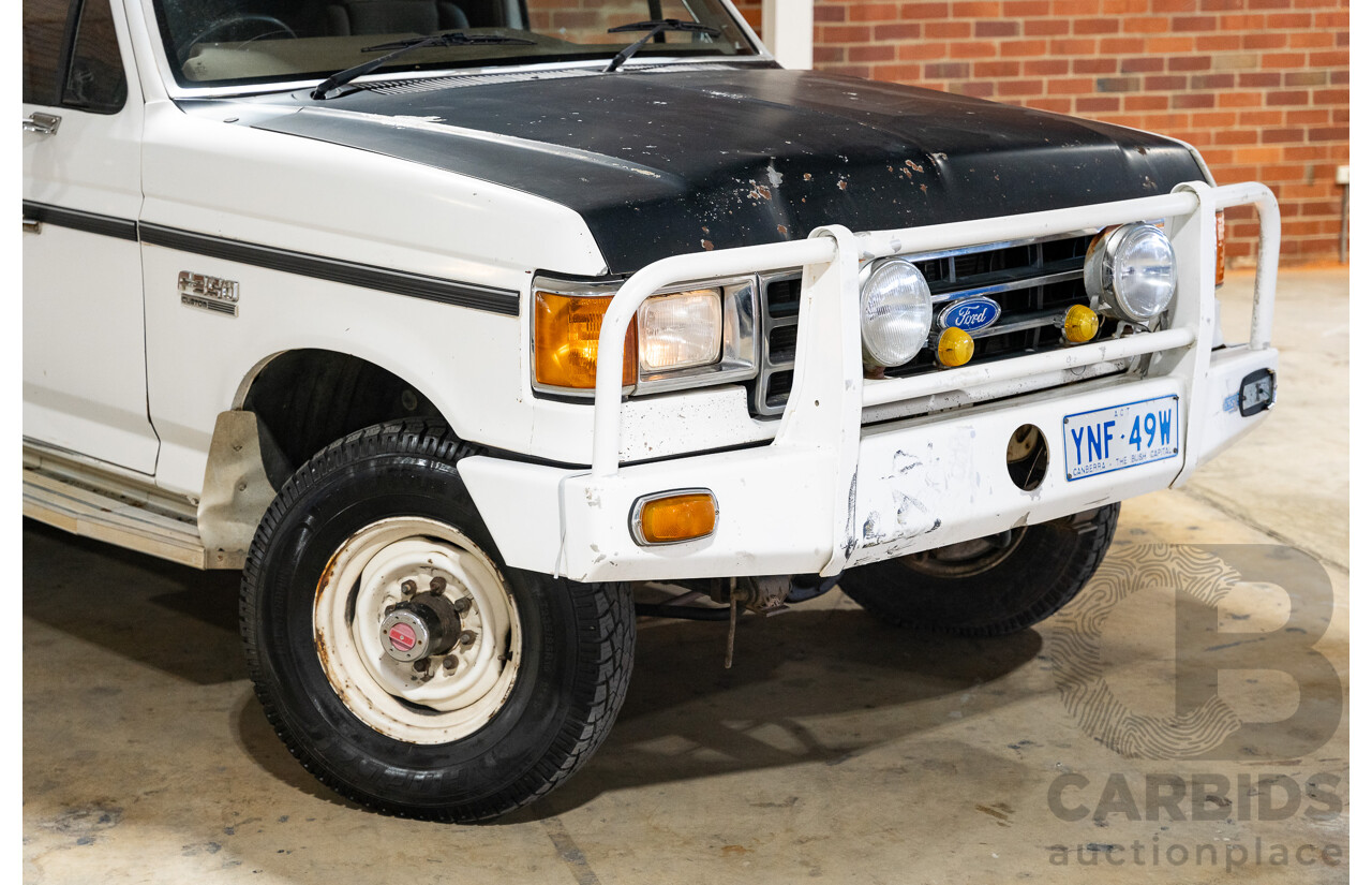 6/1991 Ford F350 Custom (4x4) 2d Ex-Ambulance White V8 5.8L