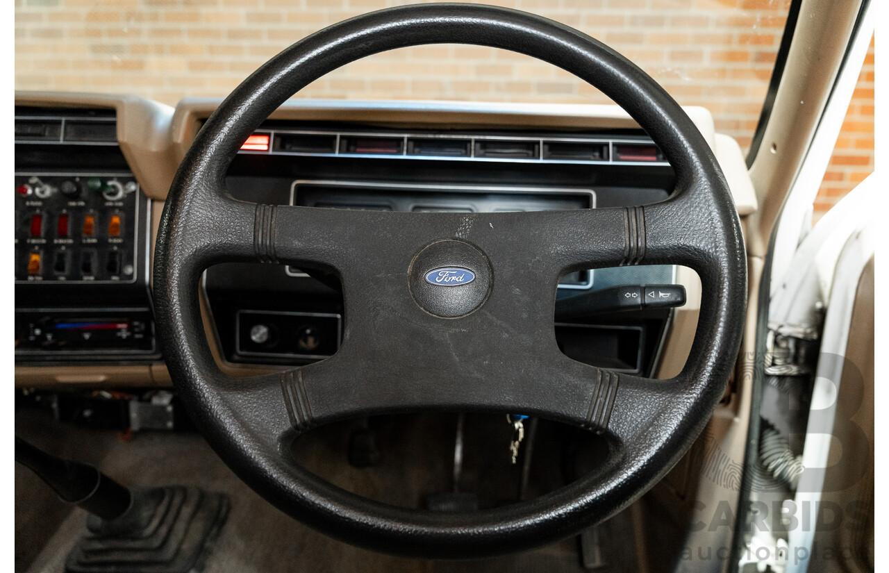 6/1991 Ford F350 Custom (4x4) 2d Ex-Ambulance White V8 5.8L