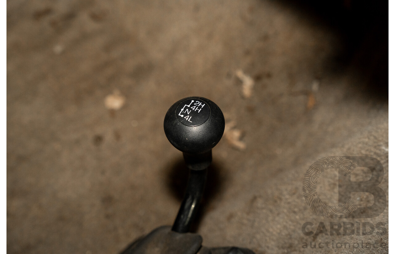 6/1991 Ford F350 Custom (4x4) 2d Ex-Ambulance White V8 5.8L