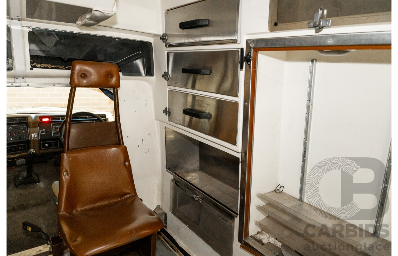 6/1991 Ford F350 Custom (4x4) 2d Ex-Ambulance White V8 5.8L