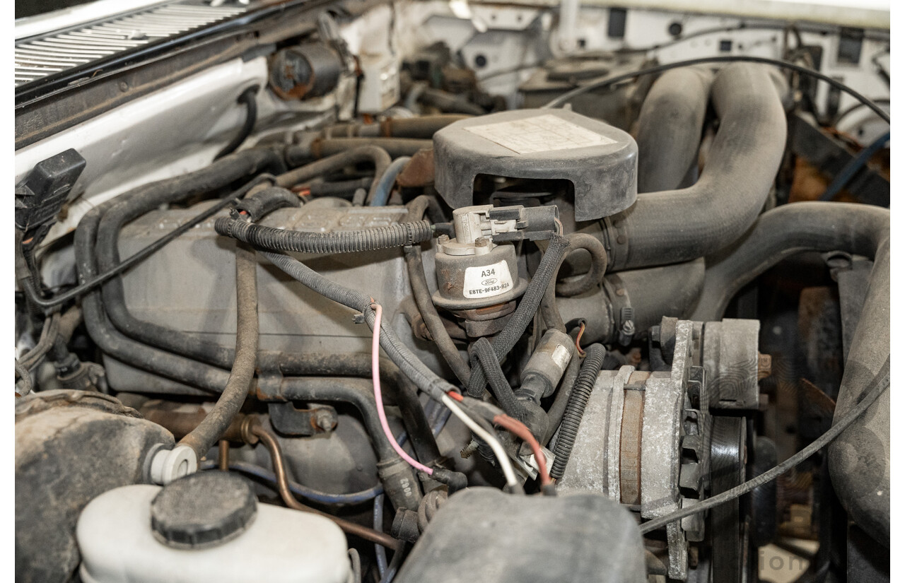 6/1991 Ford F350 Custom (4x4) 2d Ex-Ambulance White V8 5.8L