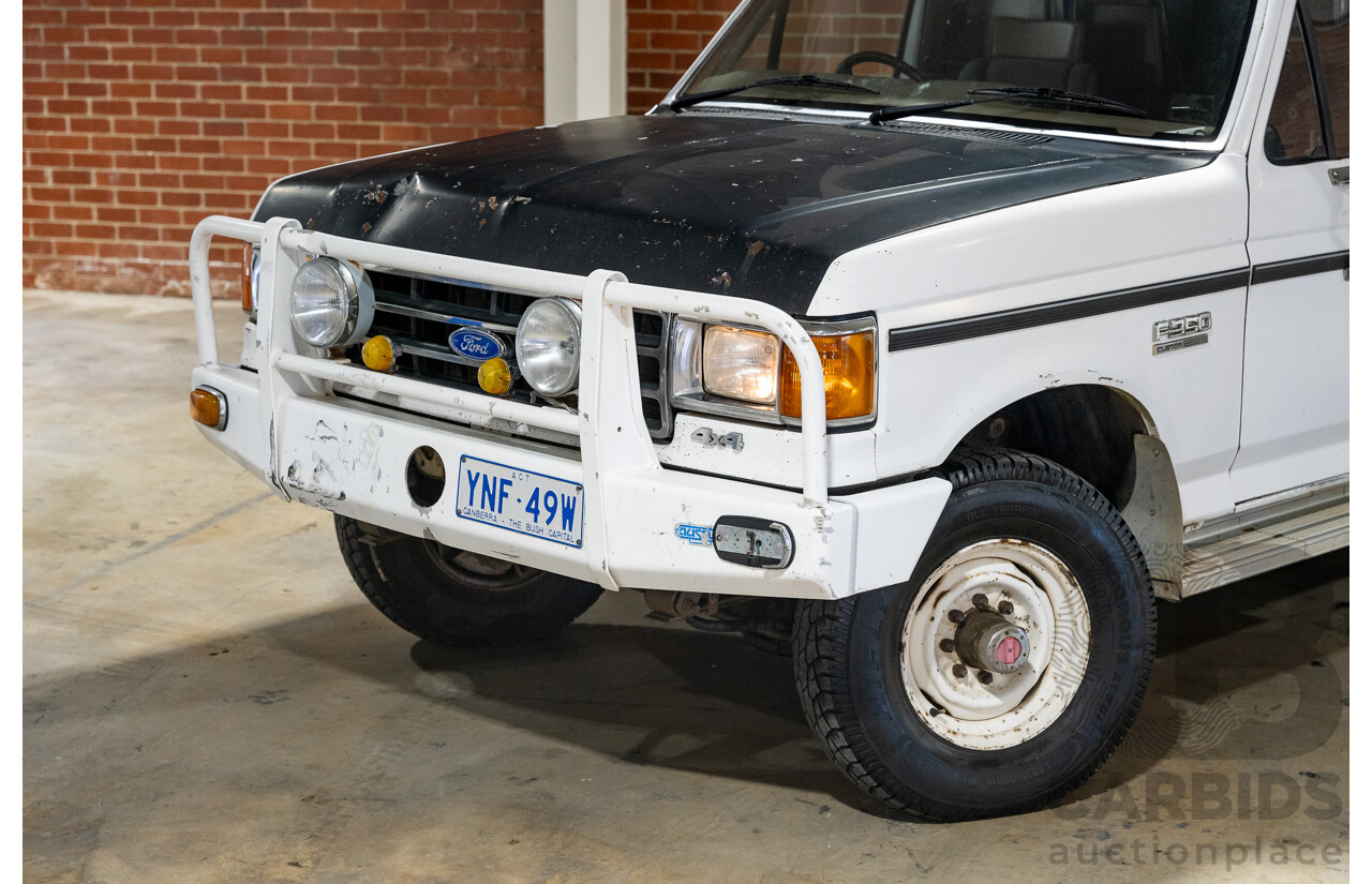 6/1991 Ford F350 Custom (4x4) 2d Ex-Ambulance White V8 5.8L