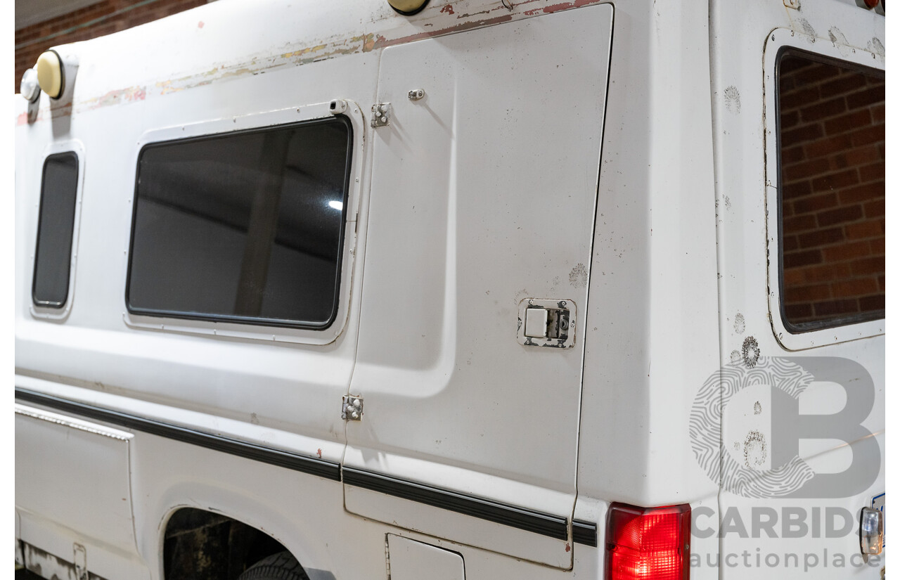 6/1991 Ford F350 Custom (4x4) 2d Ex-Ambulance White V8 5.8L