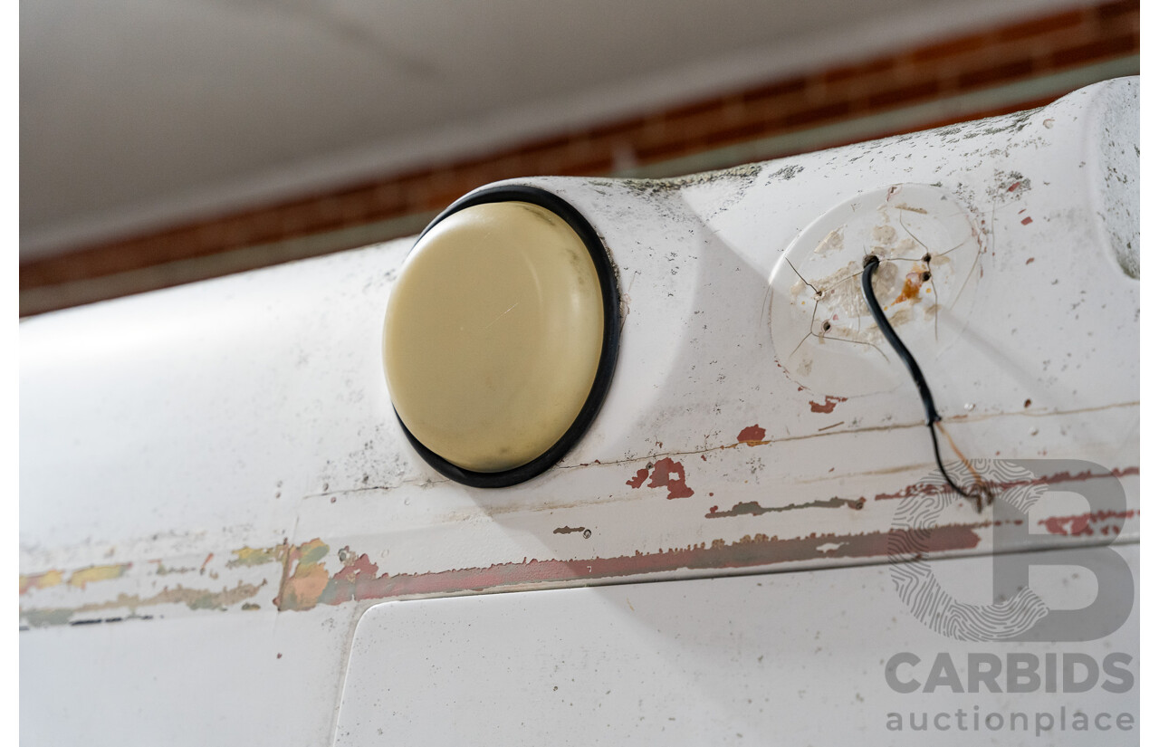 6/1991 Ford F350 Custom (4x4) 2d Ex-Ambulance White V8 5.8L