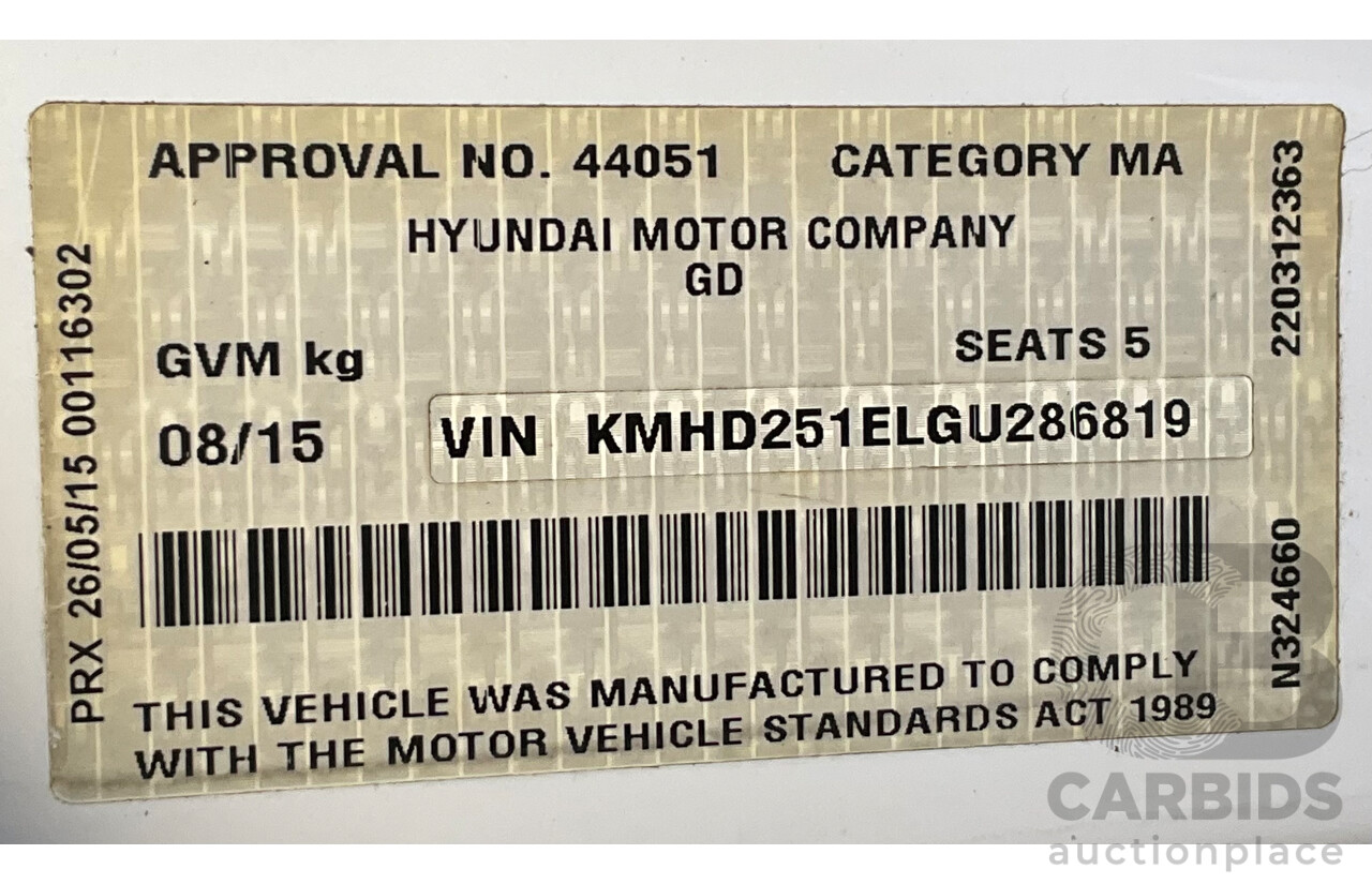 8/2015 Hyundai i30 Active GD MY14 5d Hatchback White 1.8L