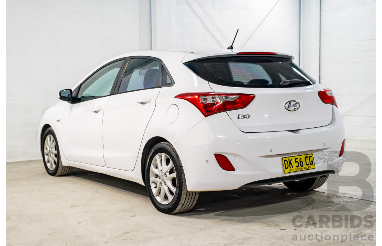 8/2015 Hyundai i30 Active GD MY14 5d Hatchback White 1.8L