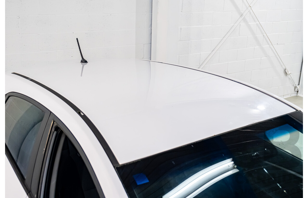 8/2015 Hyundai i30 Active GD MY14 5d Hatchback White 1.8L