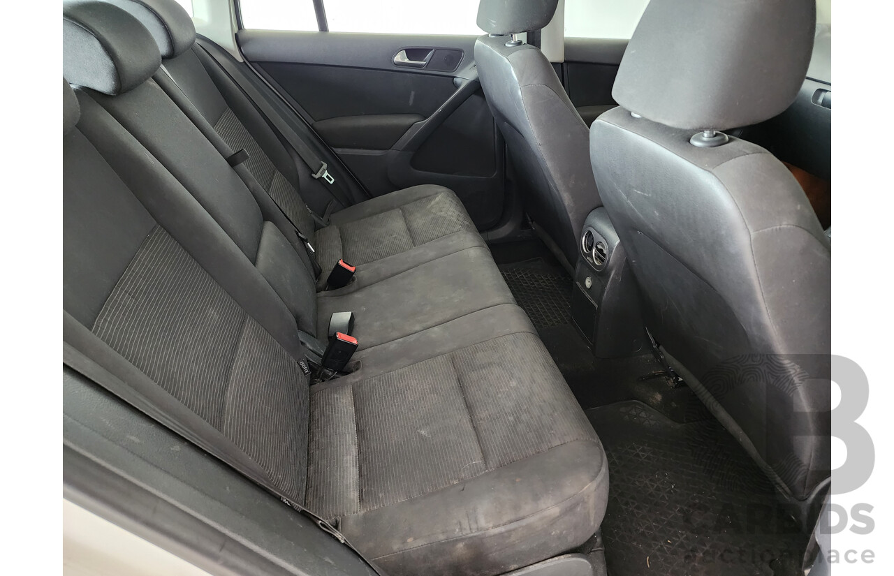 04/2013 Volkswagen Tiguan 103 TDI AWD 5NC MY13 4D Wagon White 2.0L