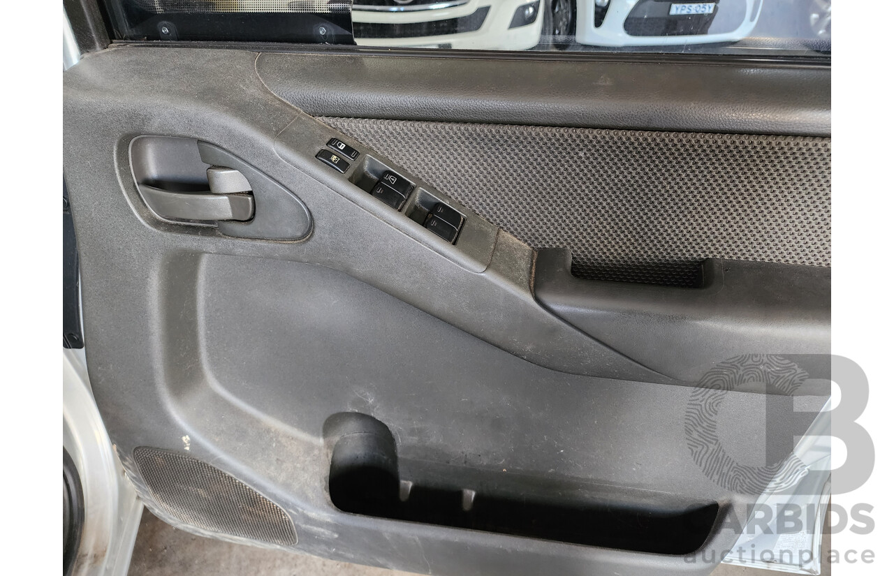 04/2012 Nissan Navara RX (4x2) RWD D40 MY11 Dual Cab P/Up Silver 2.5L