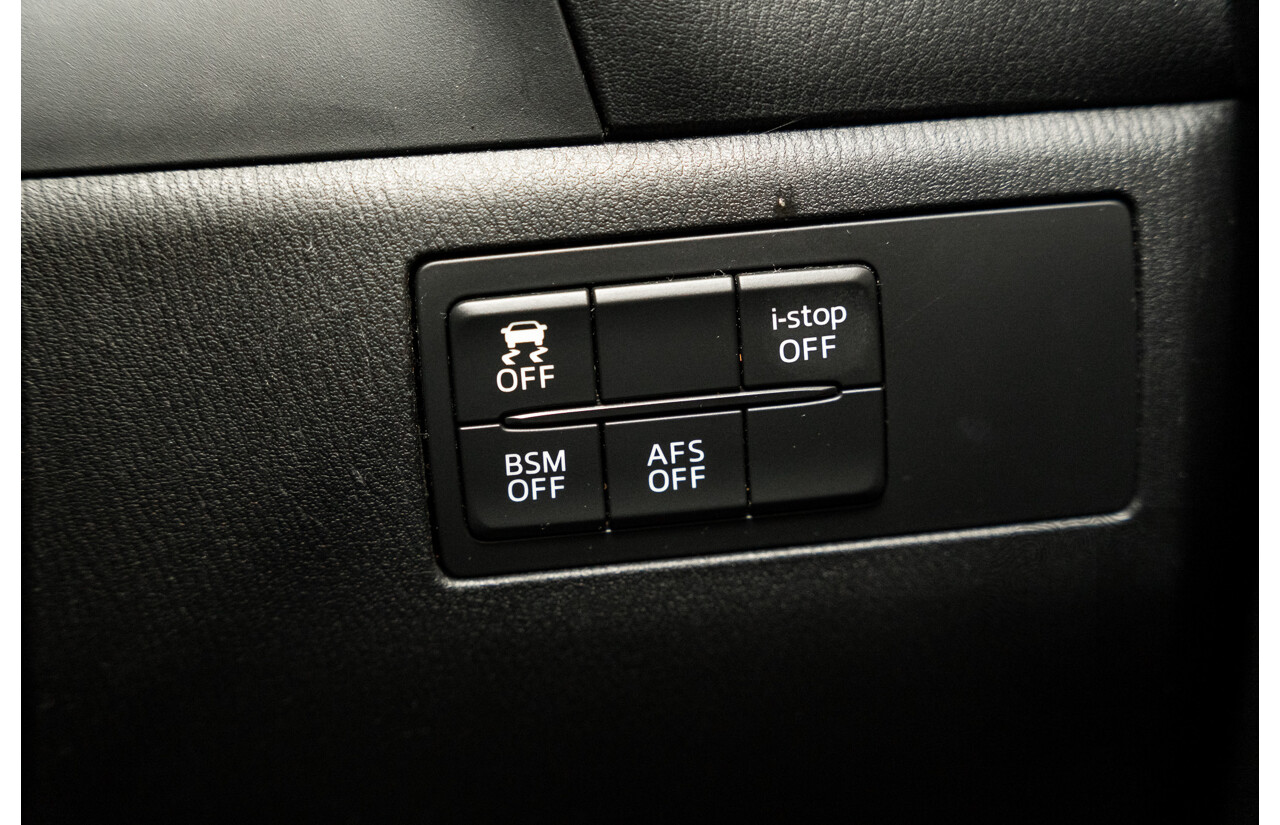 4/2014 Mazda 3 SP25 GT BM Skyactiv 4d Sedan Pearl White 2.5L