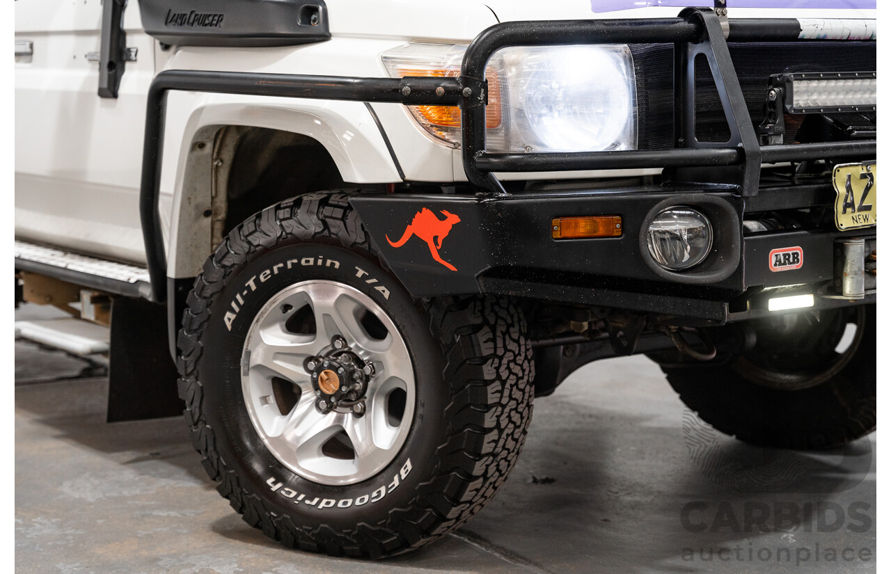 1/2009 Toyota Landcruiser GXL (4x4) VDJ76R 09 Upgrade 4d Wagon White Turbo Diesel V8 4.5L