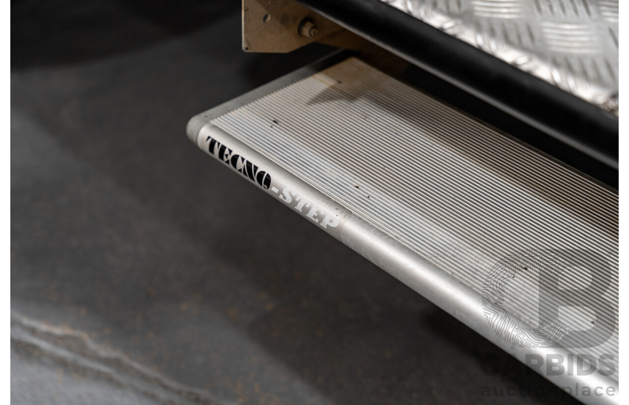 1/2009 Toyota Landcruiser GXL (4x4) VDJ76R 09 Upgrade 4d Wagon White Turbo Diesel V8 4.5L