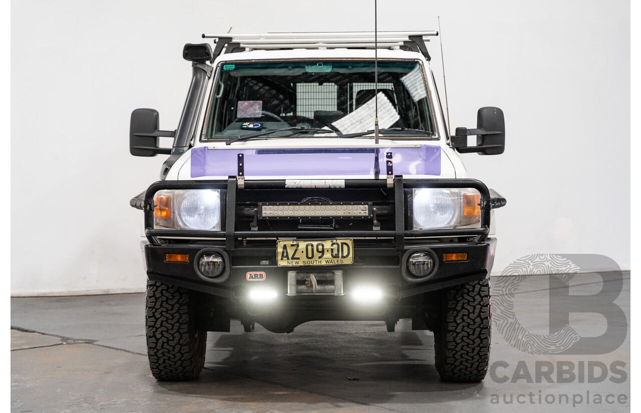 1/2009 Toyota Landcruiser GXL (4x4) VDJ76R 09 Upgrade 4d Wagon White Turbo Diesel V8 4.5L