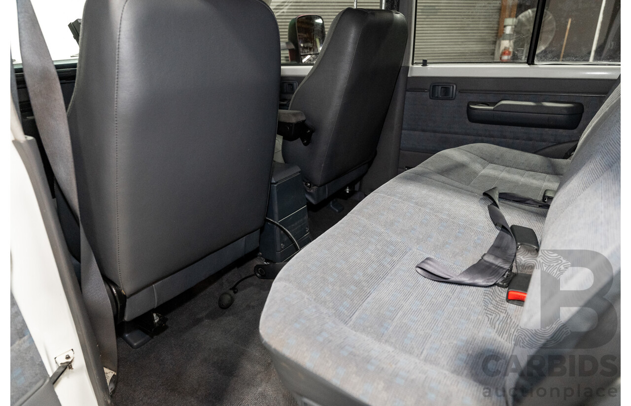 1/2009 Toyota Landcruiser GXL (4x4) VDJ76R 09 Upgrade 4d Wagon White Turbo Diesel V8 4.5L