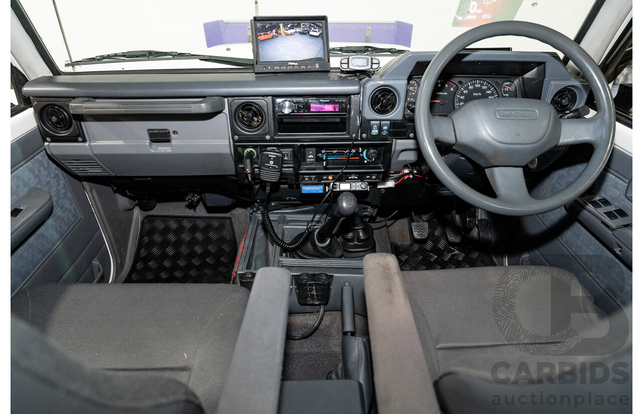 1/2009 Toyota Landcruiser GXL (4x4) VDJ76R 09 Upgrade 4d Wagon White Turbo Diesel V8 4.5L