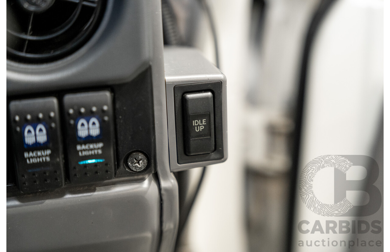 1/2009 Toyota Landcruiser GXL (4x4) VDJ76R 09 Upgrade 4d Wagon White Turbo Diesel V8 4.5L