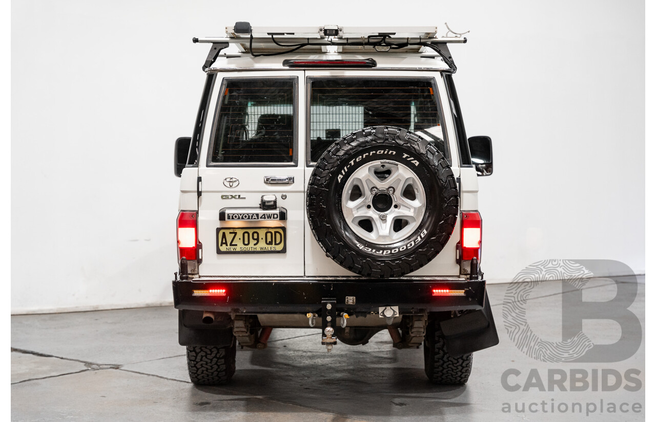 1/2009 Toyota Landcruiser GXL (4x4) VDJ76R 09 Upgrade 4d Wagon White Turbo Diesel V8 4.5L