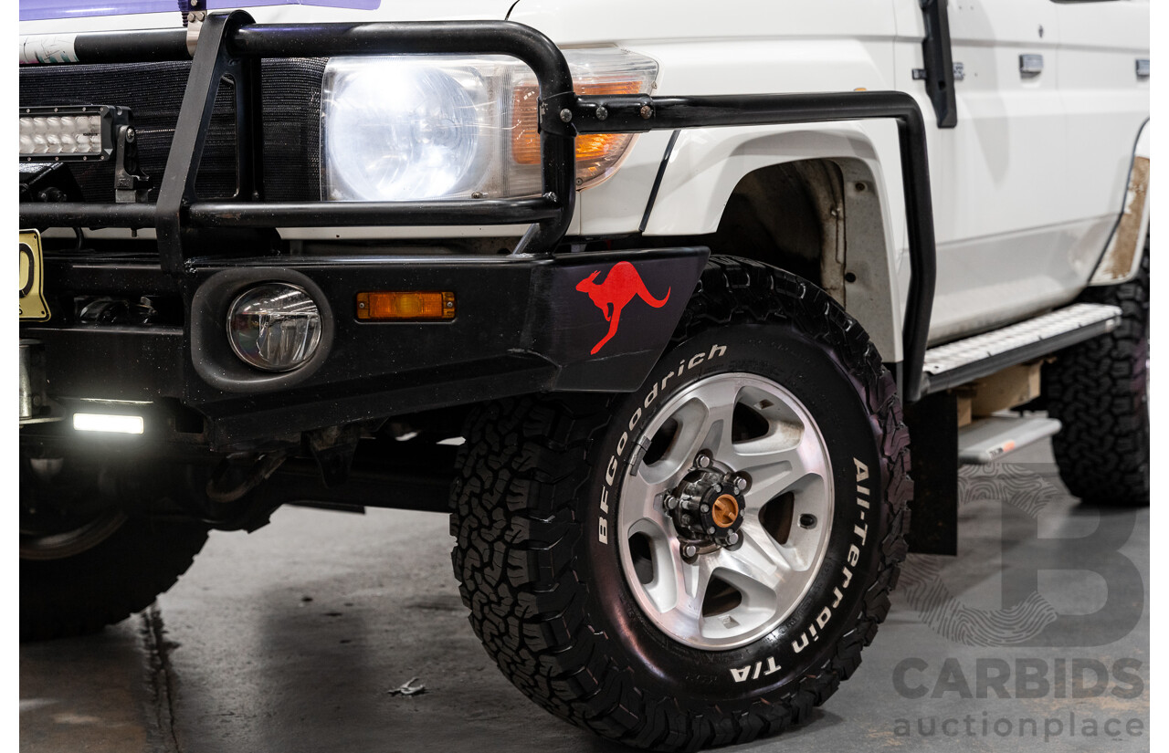 1/2009 Toyota Landcruiser GXL (4x4) VDJ76R 09 Upgrade 4d Wagon White Turbo Diesel V8 4.5L
