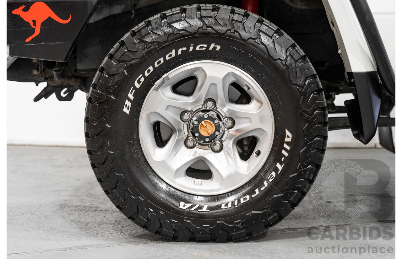 1/2009 Toyota Landcruiser GXL (4x4) VDJ76R 09 Upgrade 4d Wagon White Turbo Diesel V8 4.5L